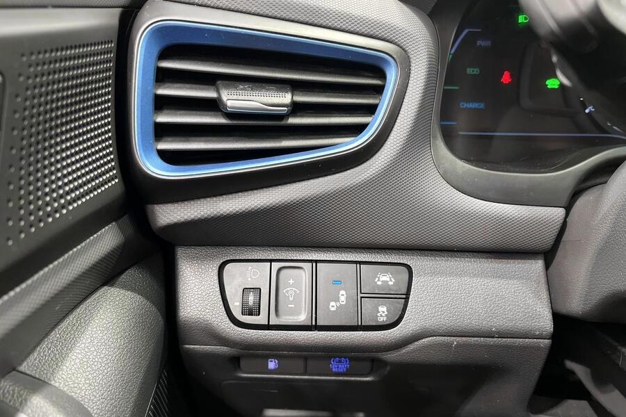 Hyundai IONIQ hybrid vaihtoauto