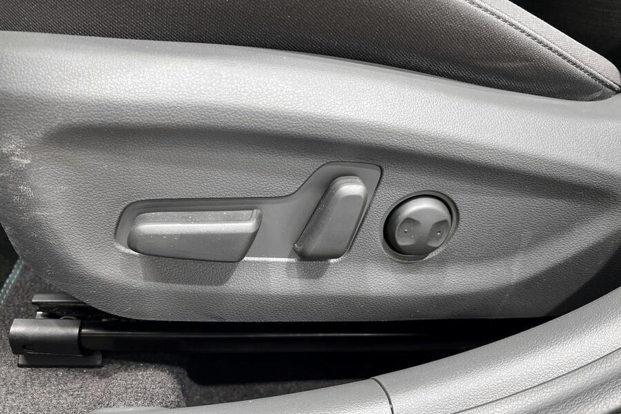 Hyundai IONIQ hybrid vaihtoauto