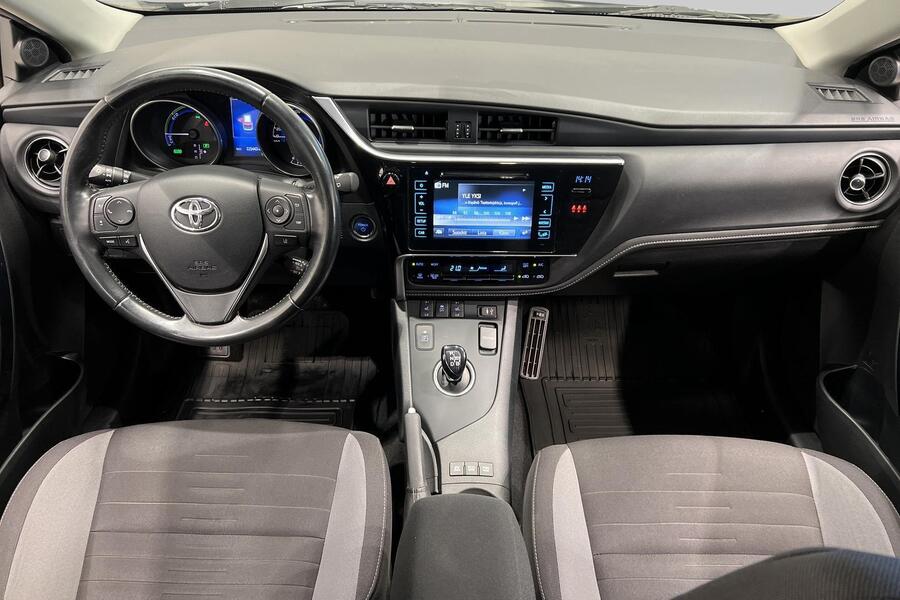 Toyota Auris vaihtoauto