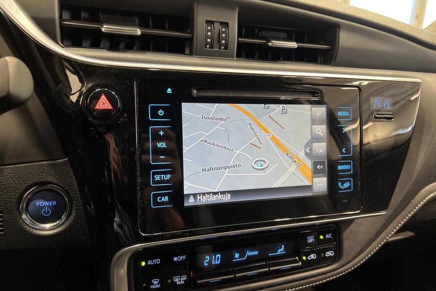 Toyota Auris vaihtoauto