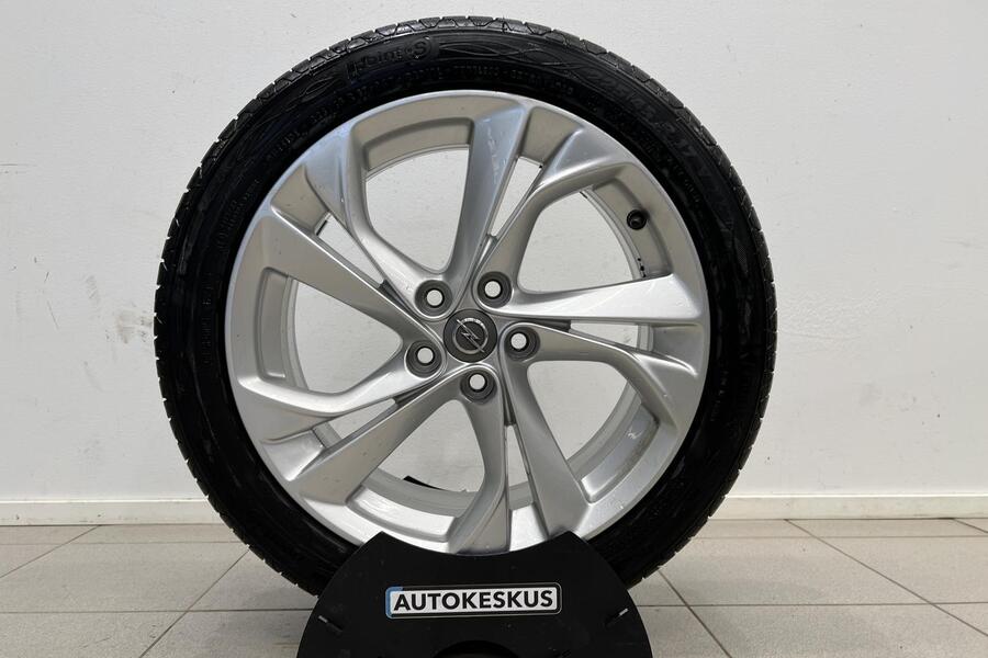 Opel Astra vaihtoauto