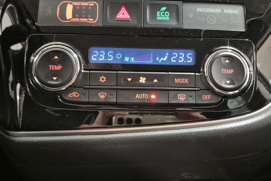 Mitsubishi Outlander PHEV vaihtoauto