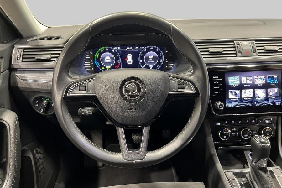 Skoda Superb vaihtoauto