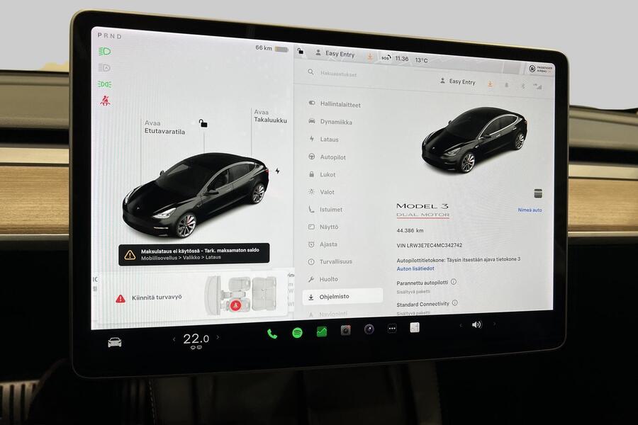 Tesla Model 3 vaihtoauto