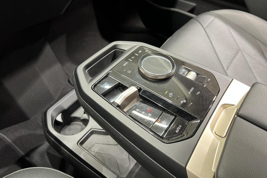 BMW iX vaihtoauto