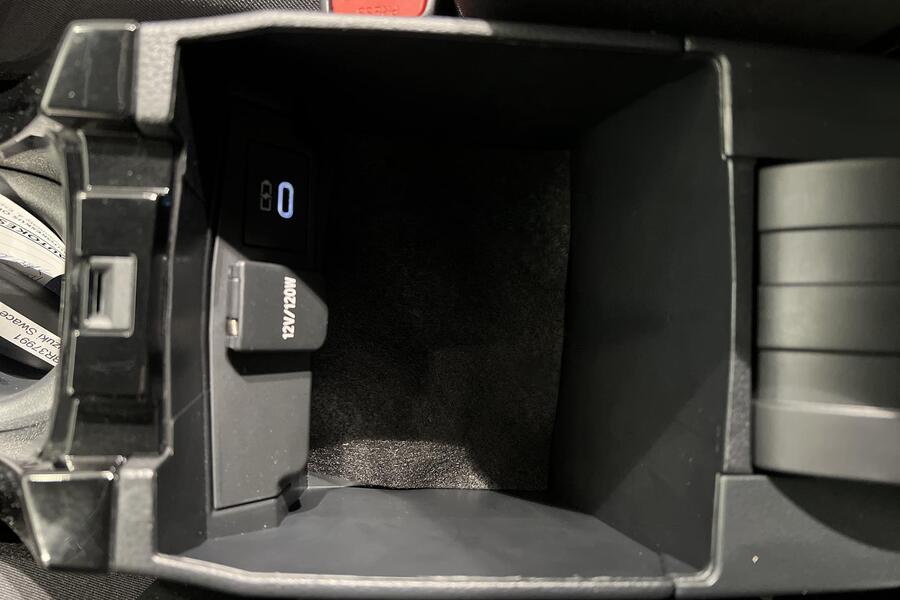 Suzuki Swace vaihtoauto