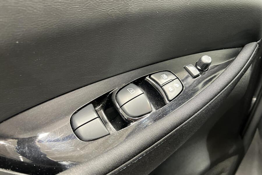 Nissan Leaf vaihtoauto