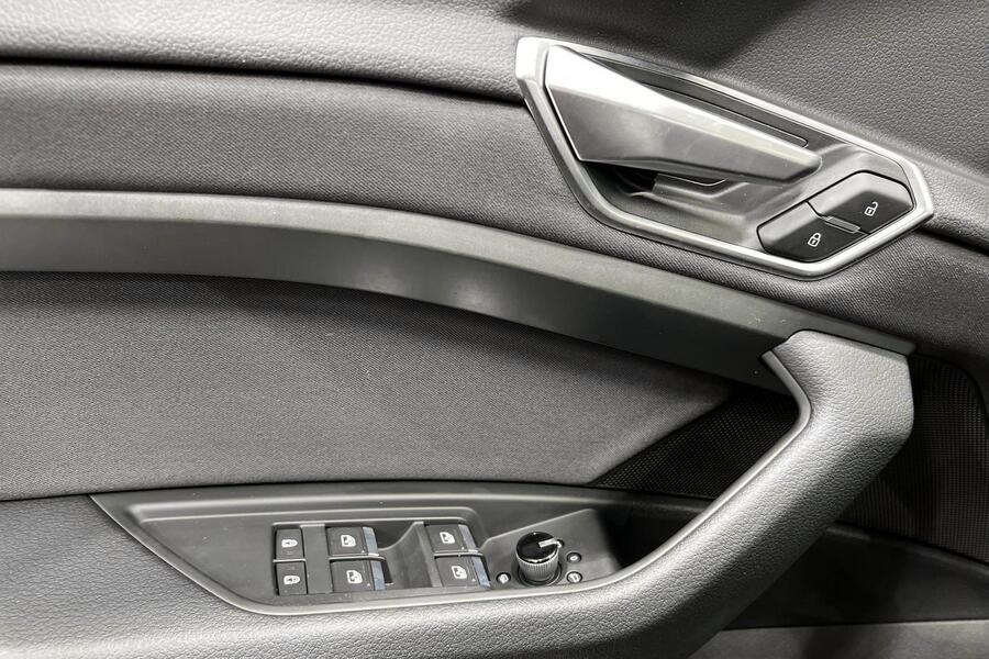 Audi e-tron vaihtoauto