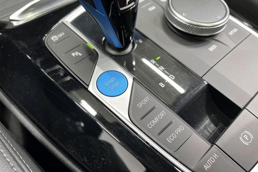 BMW iX3 vaihtoauto