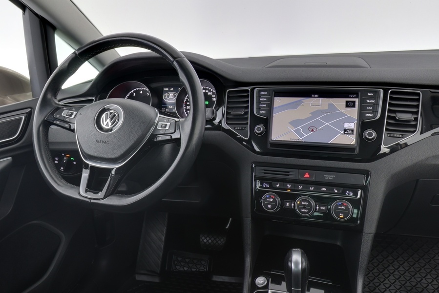 Volkswagen Golf Sportsvan vaihtoauto