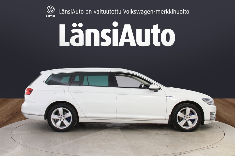Volkswagen Passat vaihtoauto