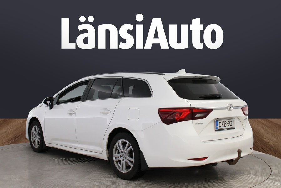 Toyota Avensis vaihtoauto