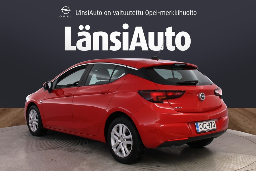 Opel Astra vaihtoauto