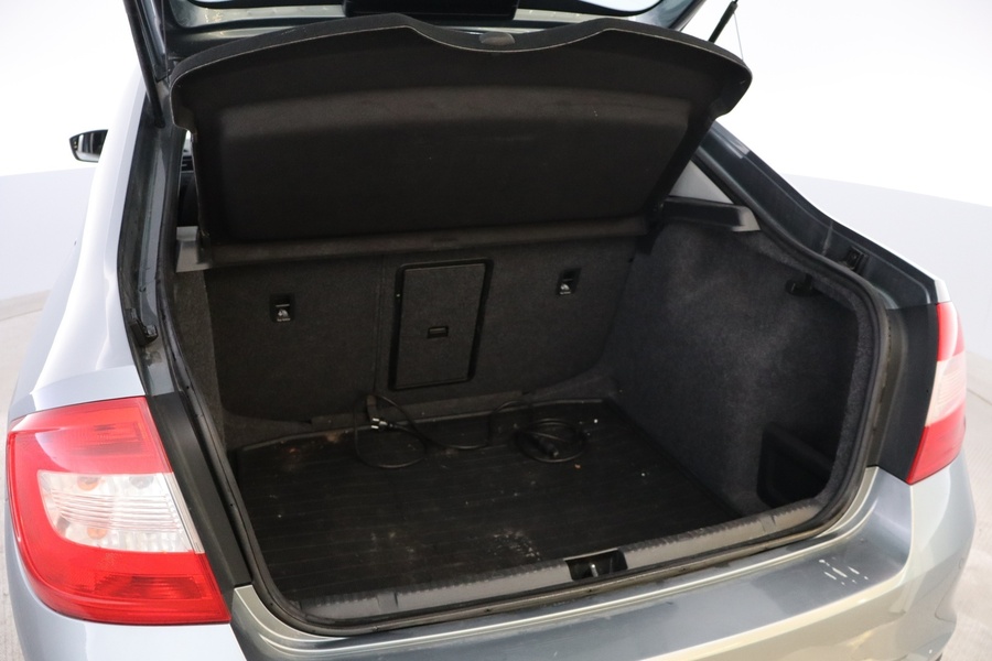 Skoda Rapid vaihtoauto