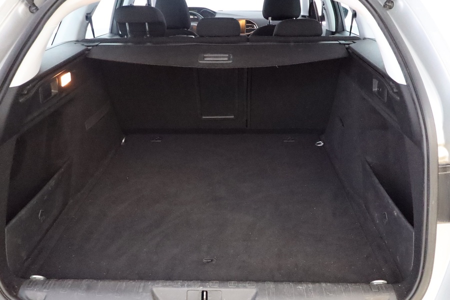 Peugeot 308 vaihtoauto