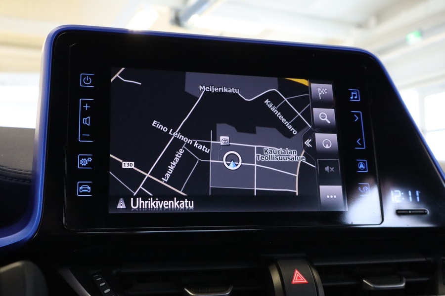 Toyota C-HR vaihtoauto