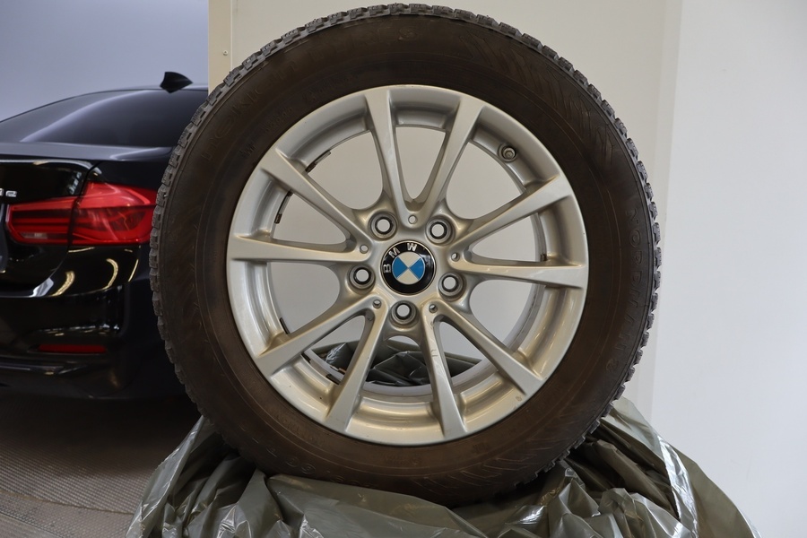 BMW 330 vaihtoauto