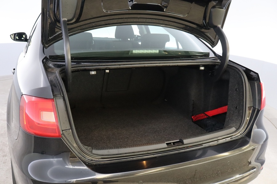 Volkswagen Jetta vaihtoauto