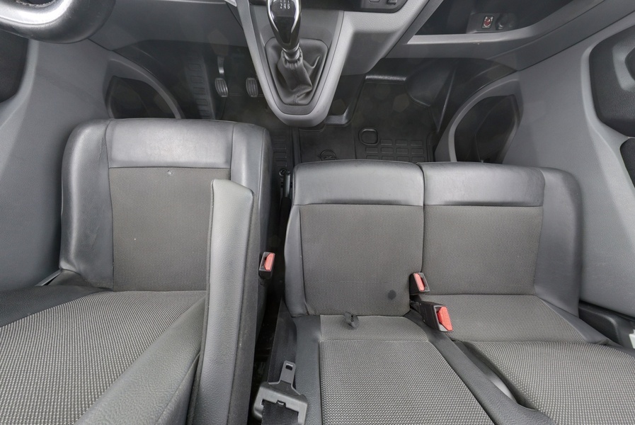 Opel Vivaro vaihtoauto