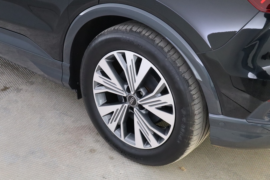 Audi Q4 e-tron vaihtoauto