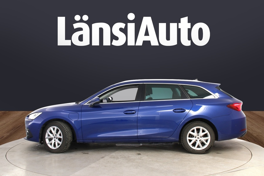 SEAT Leon Sportstourer vaihtoauto