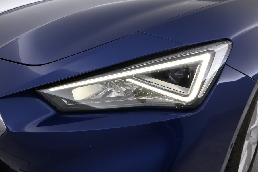 SEAT Leon Sportstourer vaihtoauto