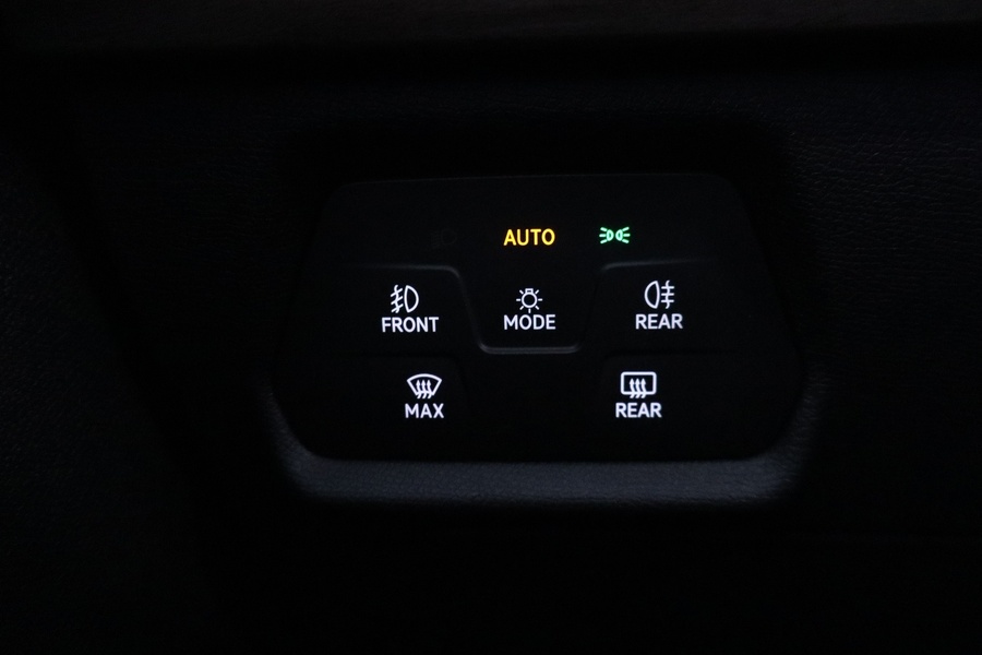 SEAT Leon Sportstourer vaihtoauto