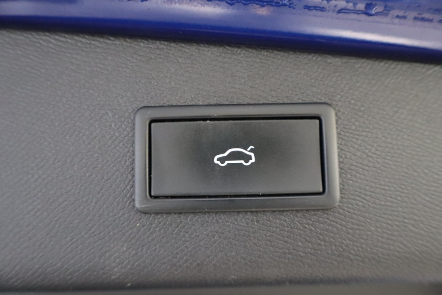 SEAT Leon Sportstourer vaihtoauto