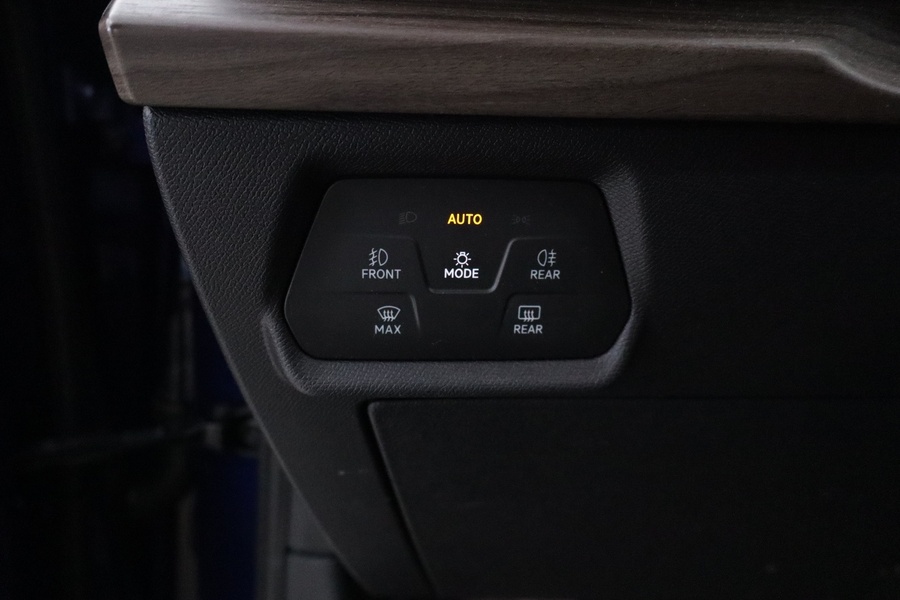 SEAT Leon Sportstourer vaihtoauto