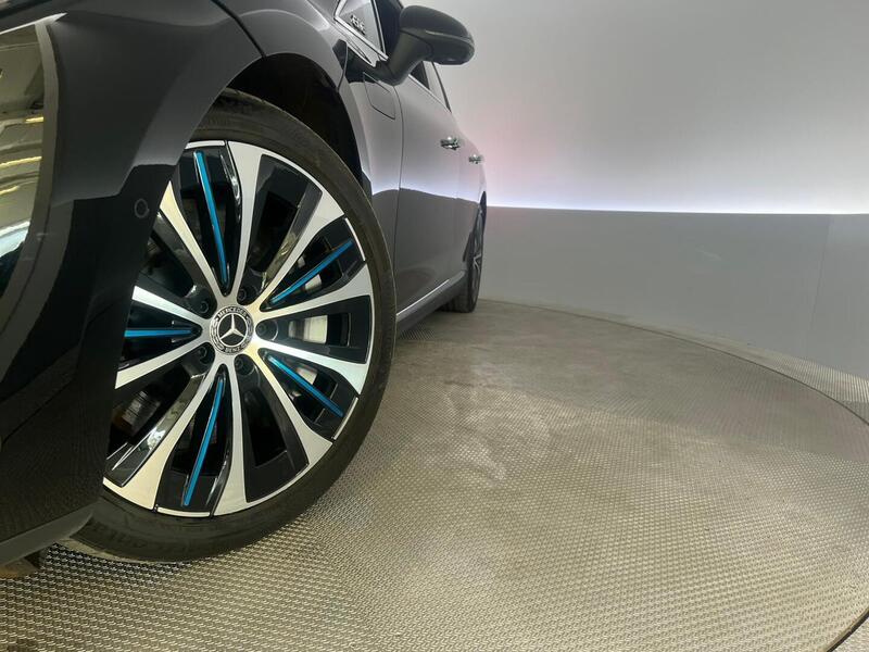 Mercedes-Benz EQE vaihtoauto