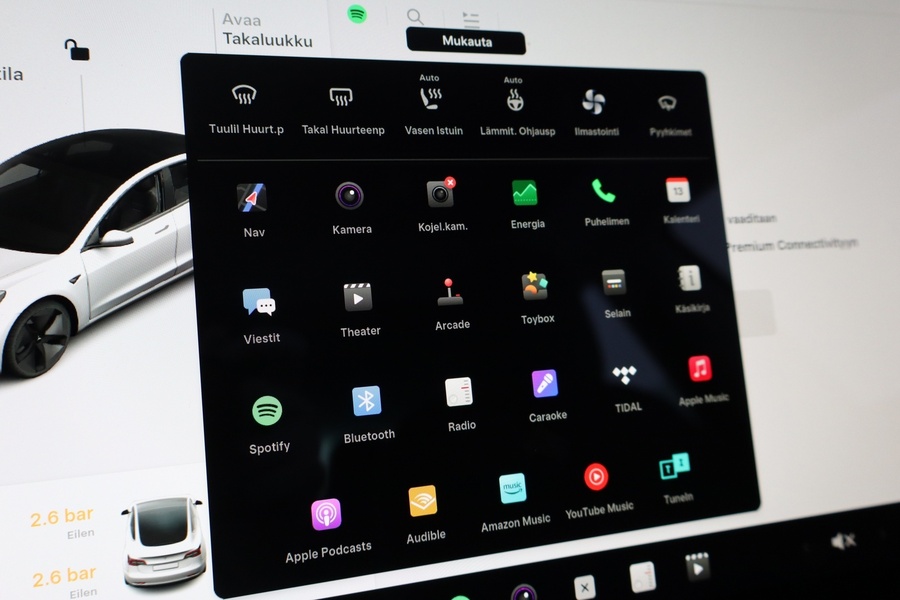 Tesla Model 3 vaihtoauto