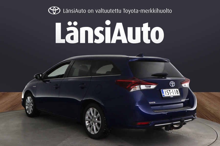 Toyota Auris vaihtoauto