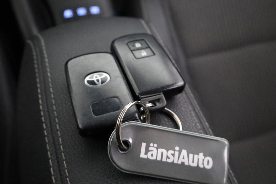 Toyota Auris vaihtoauto