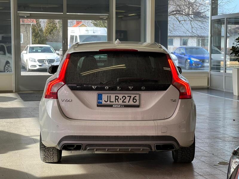 Volvo V60 vaihtoauto