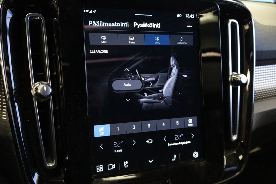 Volvo XC40 vaihtoauto