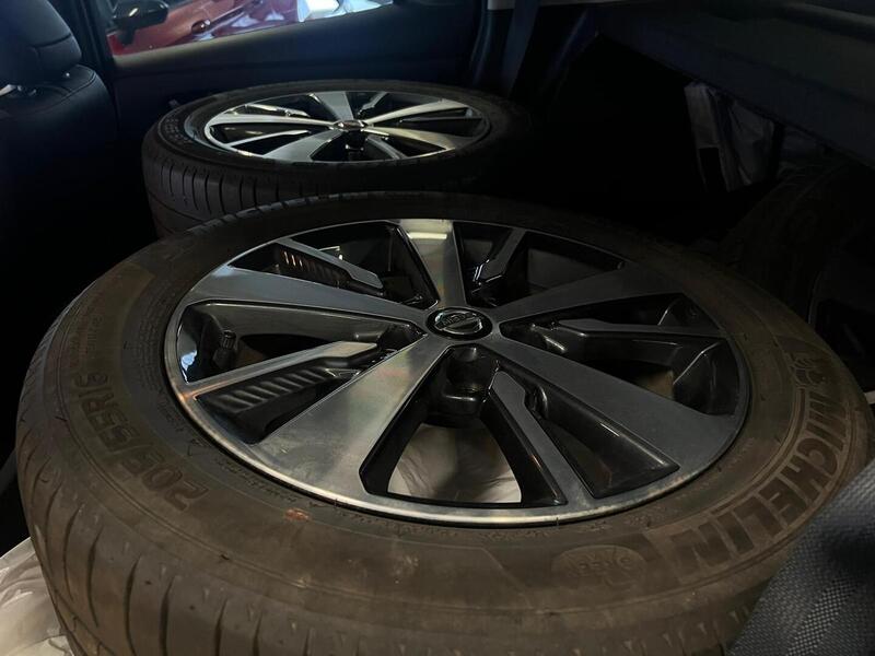 Nissan Leaf vaihtoauto