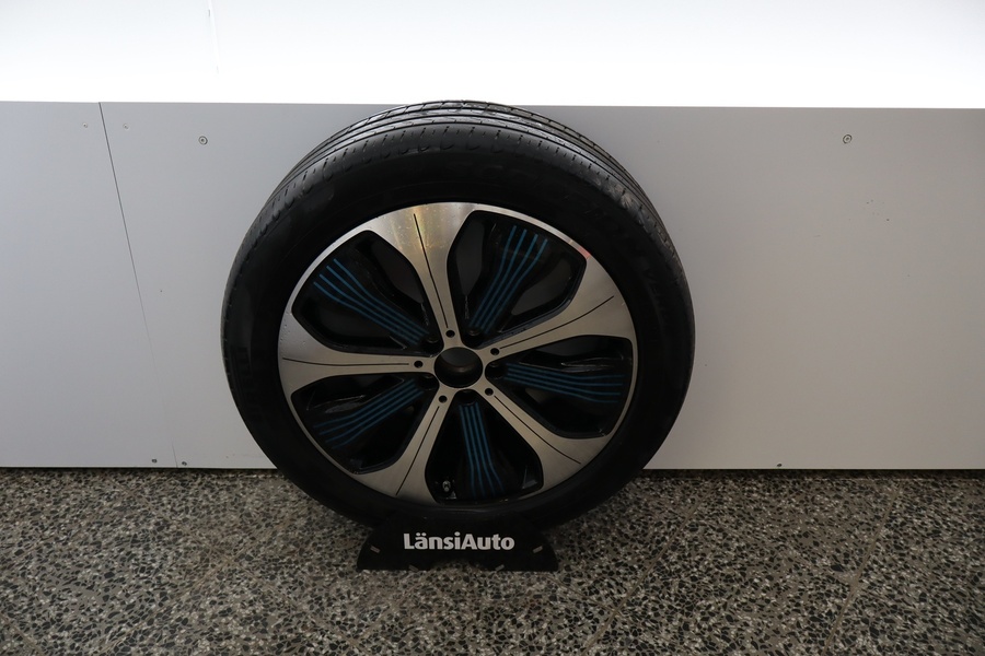 Mercedes-Benz EQC vaihtoauto