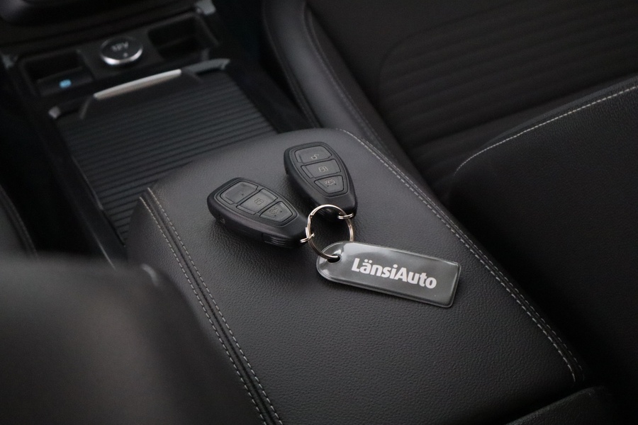 Ford Kuga vaihtoauto