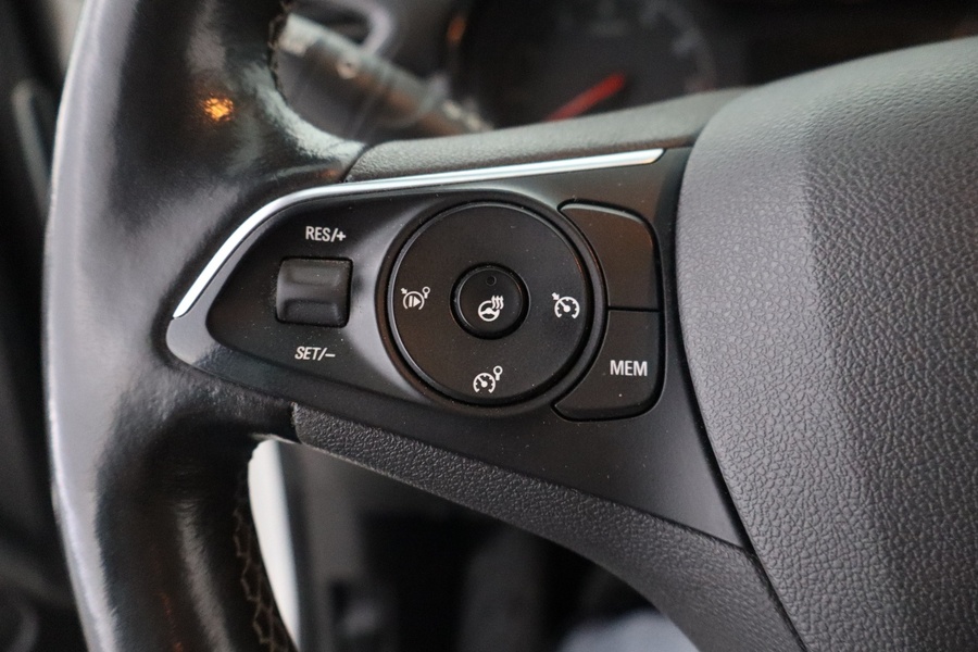 Opel Crossland X vaihtoauto