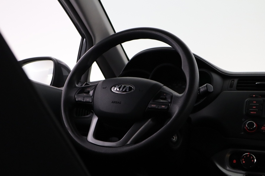 Kia Rio vaihtoauto