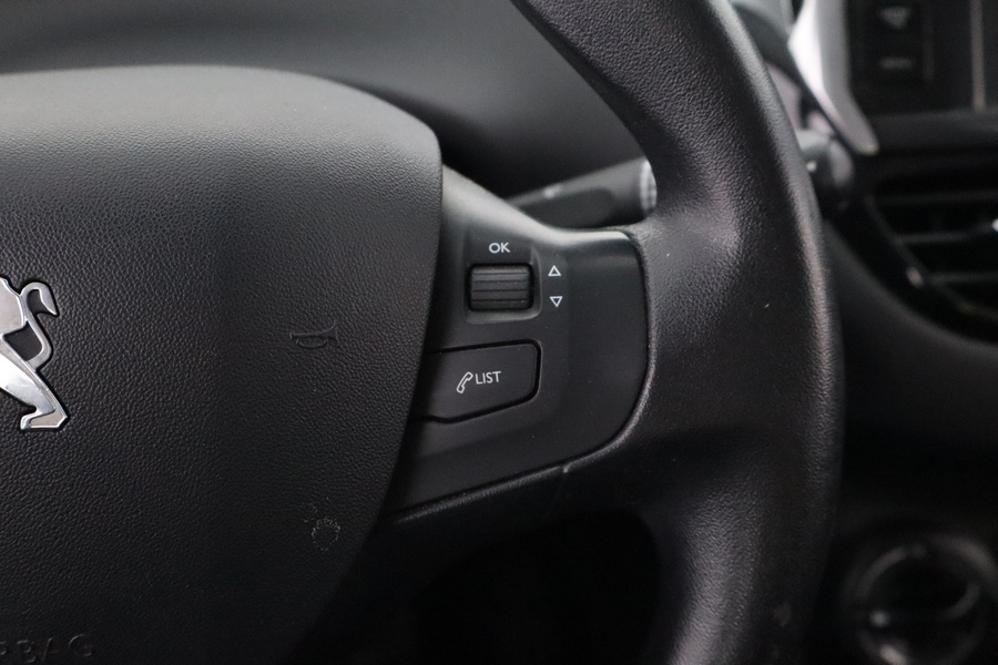 Peugeot 208 vaihtoauto