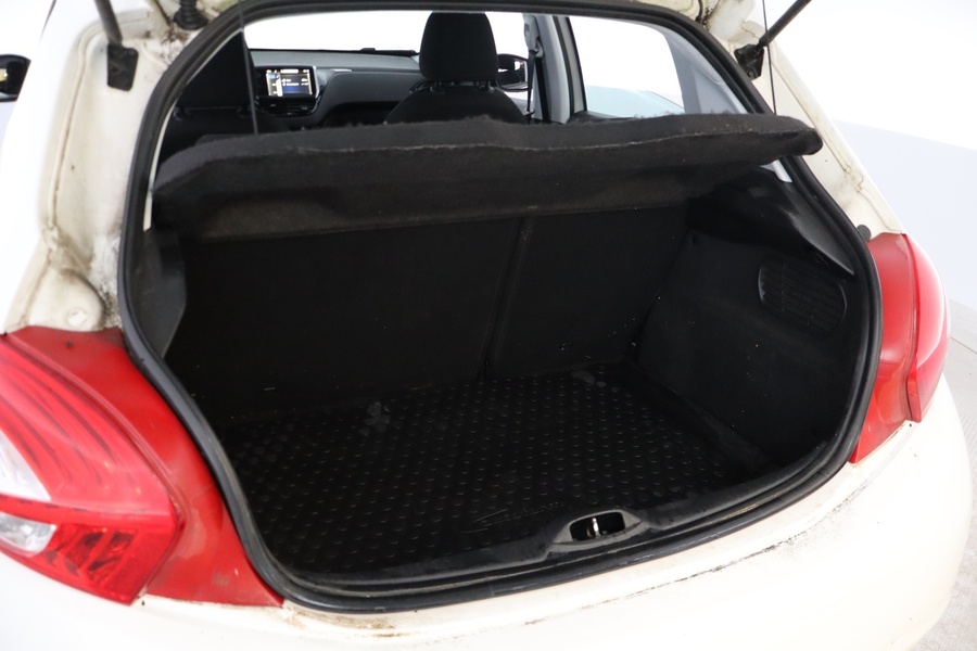 Peugeot 208 vaihtoauto