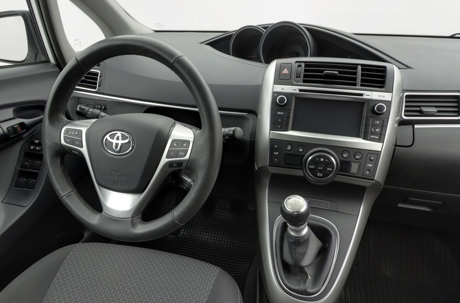 Toyota Verso vaihtoauto