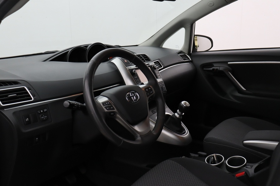 Toyota Verso vaihtoauto