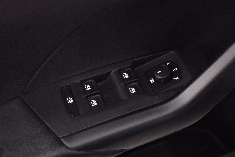 Volkswagen T-Cross vaihtoauto