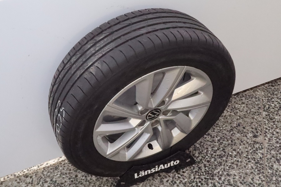 Volkswagen T-Cross vaihtoauto