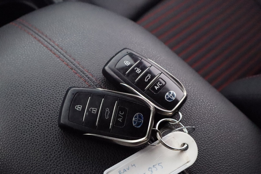 Toyota RAV4 vaihtoauto