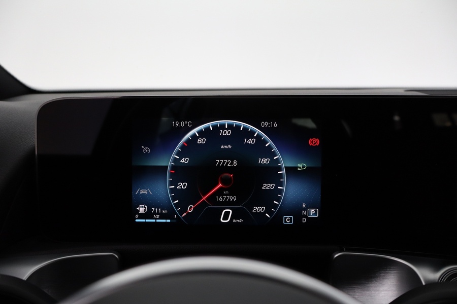 Mercedes-Benz GLB vaihtoauto