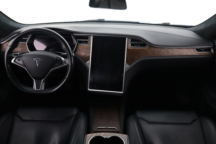 Tesla Model S vaihtoauto