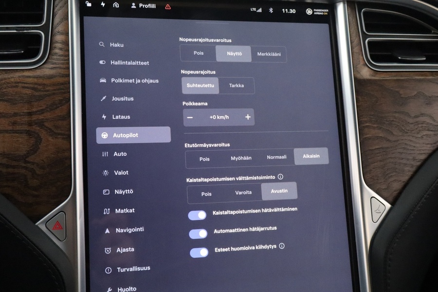 Tesla Model S vaihtoauto